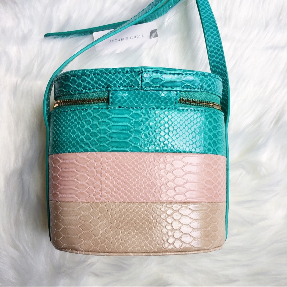 Anthropologie | Striped Bucket Bag - Picture 3 of 8